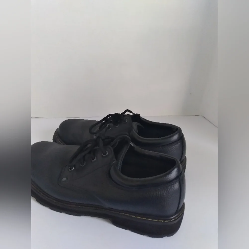 Dr. Scholls elevate your